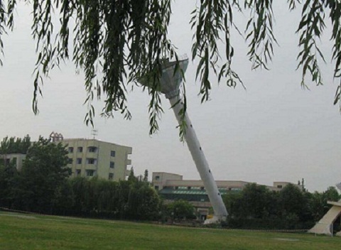 水塔拆除只看施工價格有多大的隱患？