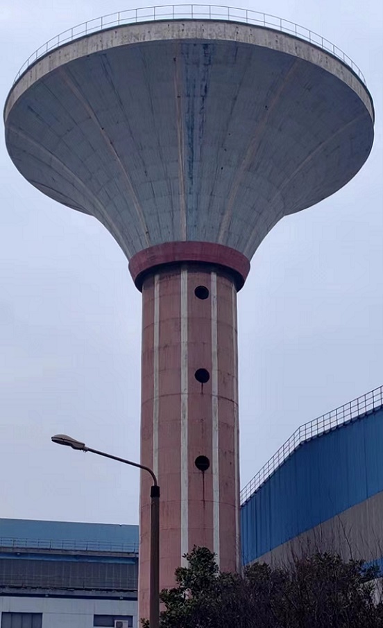 水塔拆除公司：專業(yè)防護措施，確保施工的安全可控