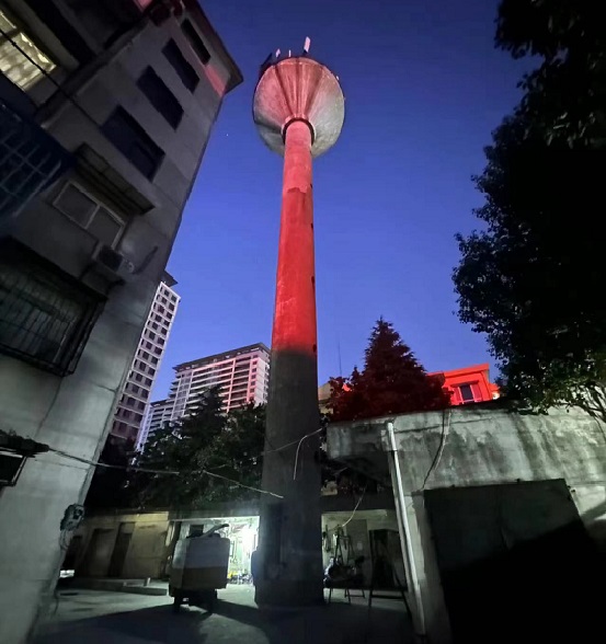 水塔拆除公司：精心施工，為城市換新顏
