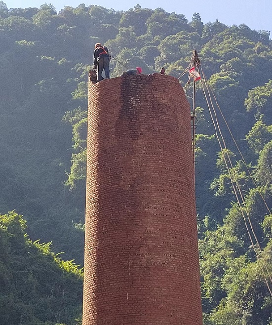 煙囪拆除公司:專業(yè)技藝,豐富經驗